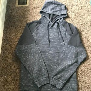 Retrofit Black Sweatshirt